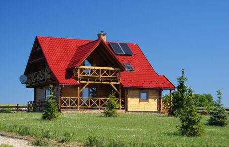 Zdjęcie domu drewnianego mieszkalnego w Surytach