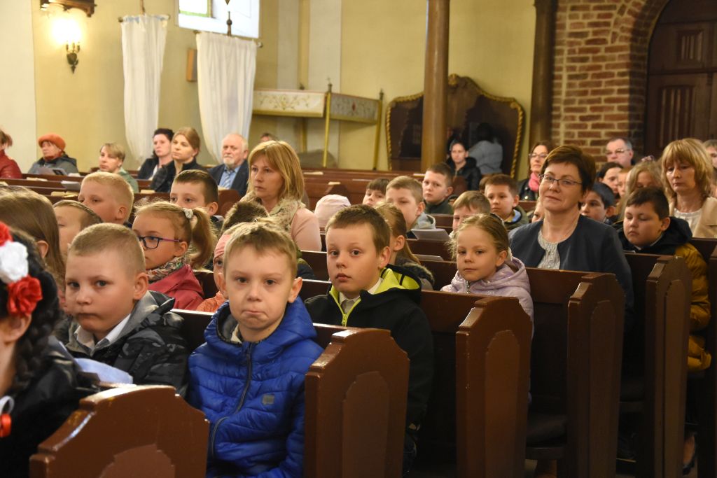 uroczystości kościelne z okazji 10-lecia nadania imienia SP Runowo