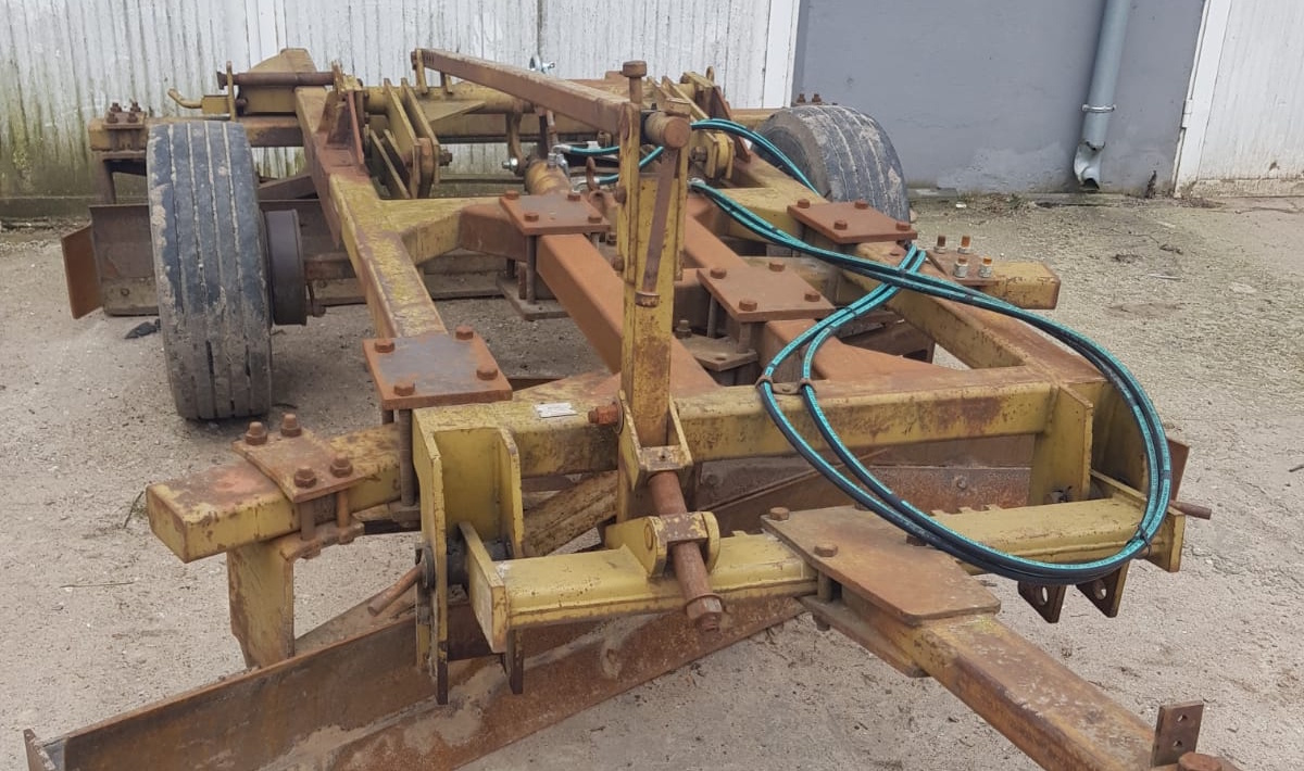 równiarka ciągnikowa